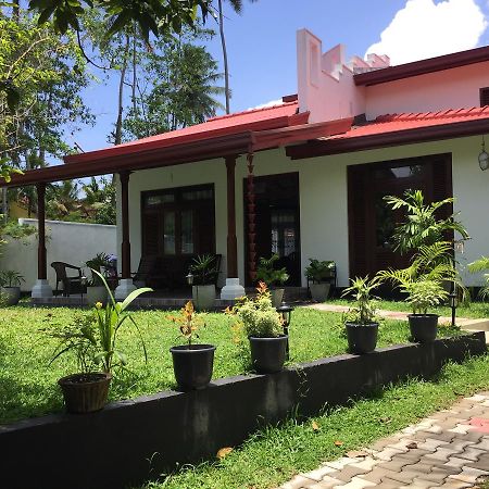 Hotel Mirewon Guest Weligama Exteriér fotografie